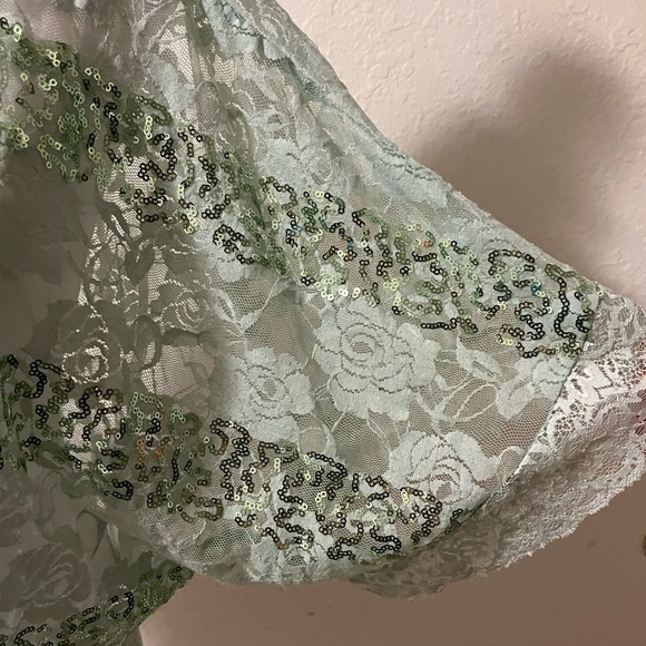 Lacey Top with 3/4 sleeve loose fitting - Picture 5 of 8